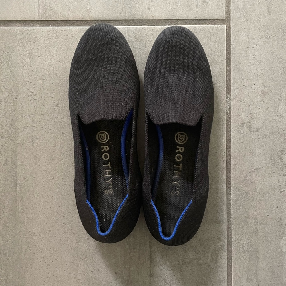 Black Rothy’s loafers, size 9